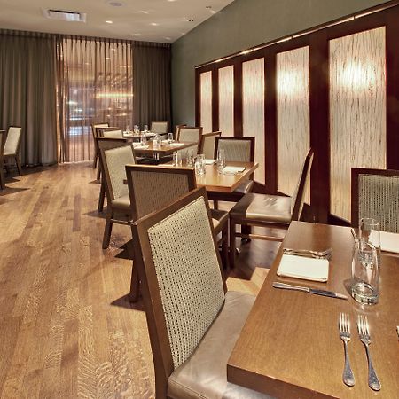Crowne Plaza Hotel Glen Ellyn/Lombard By Ihg Restaurante foto